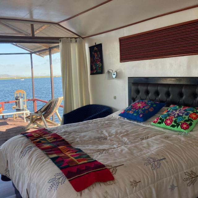 Sol Del Titicaca Lodge Uros Chambre photo